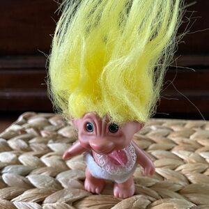 Vintage Treasure Trolls yellow hair baby outfit